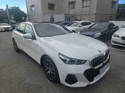 BMW 5-Series 2024, 35000 км, за 54000000 KRW
