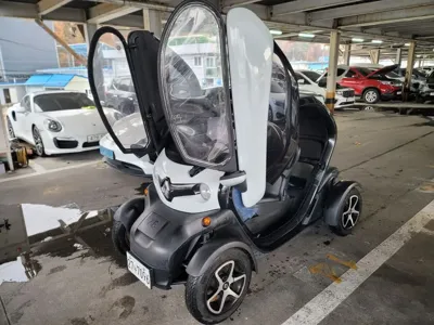 Renault-KoreaSamsung Twizy 2019, 26883 км, за 1700000 KRW - фото 5