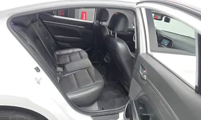 Hyundai Avante 2018, 133393 км, за 7800000 KRW - фото 11