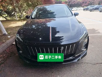 Hongqi E-QM5 2023, 20500 км, за 86983.38 CNY