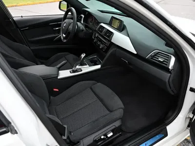 BMW 3 Series 2017, 87000 км, за 69800 CNY - фото 15