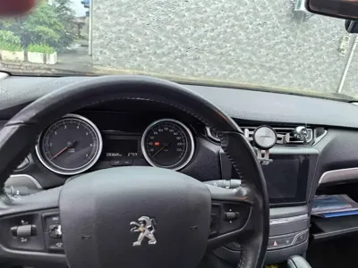 Peugeot 408 2016, 93000 км, за 15800 CNY - фото 6