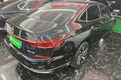 Volkswagen Passat 2024, 61900 км, за 138372.66 CNY - фото 6