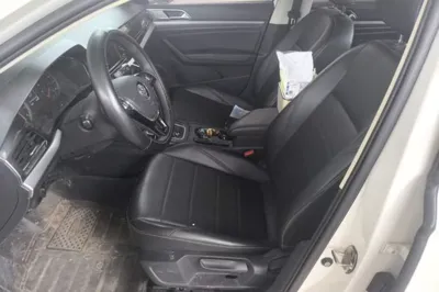 Volkswagen Lavida 2019, 40100 км, за 57733.41 CNY - фото 13