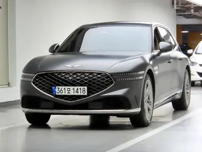 Genesis G90 · 2023 год