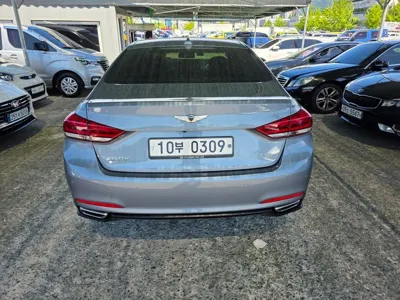Hyundai Genesis 2016, 97796 км, за 12490000 KRW