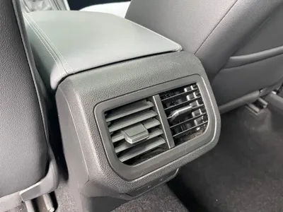 Volkswagen Lavida 2023, 17000 км, за 81800 CNY - фото 14