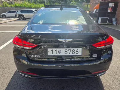 Hyundai Genesis 2016, 136991 км, за 10990000 KRW