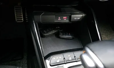 Kia Stonic 2018, 91768 км, за 8990000 KRW - фото 19
