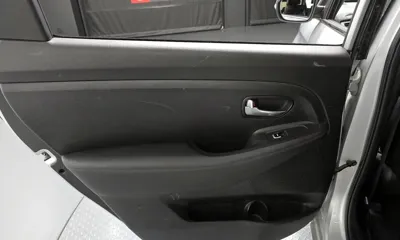Kia Carens 2017, 93529 км, за 10800000 KRW - фото 25