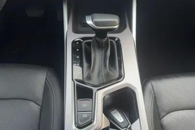 Geely Auto Emgrand 2022, 39100 км, за 66602.57 CNY - фото 9
