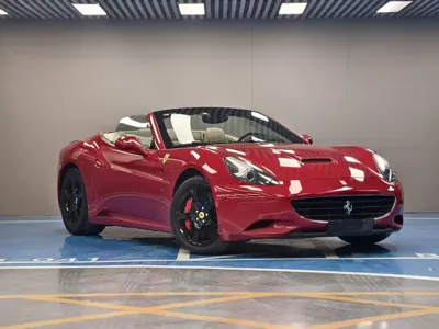 Ferrari California T 2013, 55000 км, за 458000 CNY