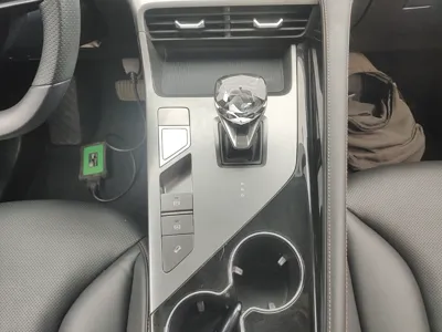 Roewe RX5 New Energy 2023, 37400 км, за 69733.22 CNY - фото 17