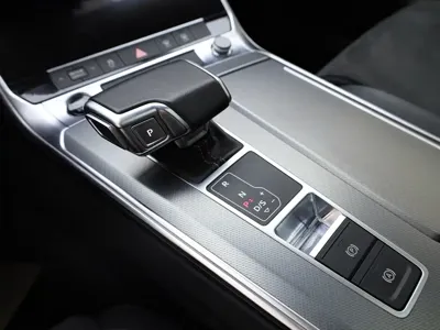 Audi A7L 2024, 66000 км, за 240000 CNY - фото 14