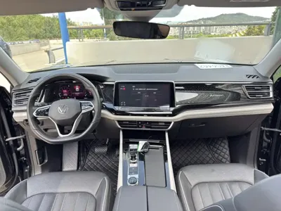 Volkswagen Teramont 2022, 30500 км, за 189300 CNY - фото 11