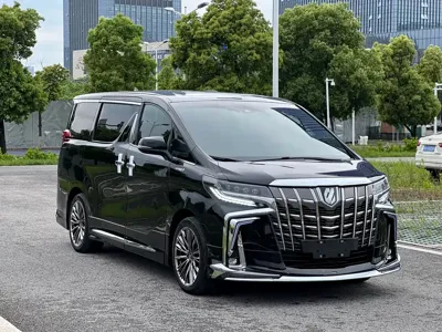 Toyota Alphard 2022, 46000 км, за 465800 CNY