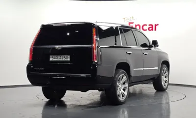 Cadillac Escalade 2018, 75087 км, за 32700000 KRW