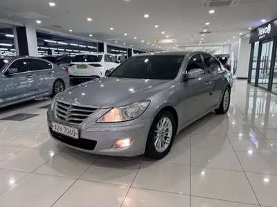 Hyundai Genesis · 2011 год