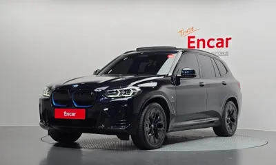 BMW iX3 · 2022 год