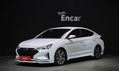 Hyundai Avante 2019, 127118 км, за 9800000 KRW - фото 1