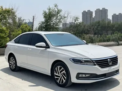 Volkswagen Lavida 2022, 50000 км, за 59800 CNY