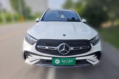 Mercedes-Benz GLC 2023, 32500 км, за 283524.02 CNY
