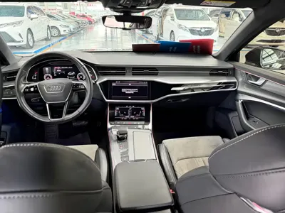 Audi A6L 2022, 118000 км, за 178000 CNY - фото 6
