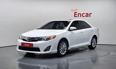 Toyota Camry · 2013 год