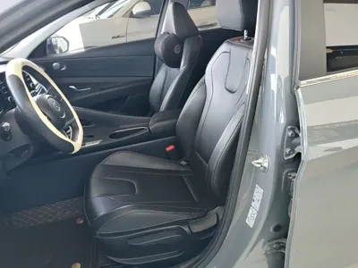 Hyundai Elantra 2023, 28100 км, за 77800 CNY - фото 15
