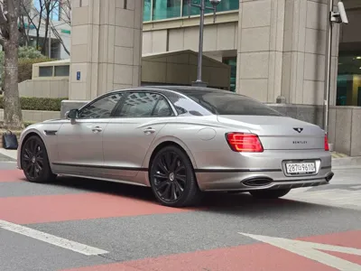 Bentley Flying Spur 2026, 3000 км, за 440000000 KRW - фото 4