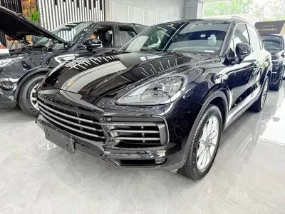 Porsche Cayenne 2018, 66000 км, за 290100 CNY - фото 1