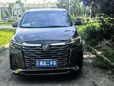 Buick GL8 2023, 136000 км, за 99800 CNY