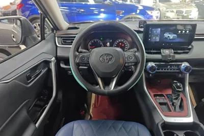 Toyota RAV4 2024, 8800 км, за 124334.86 CNY - фото 14