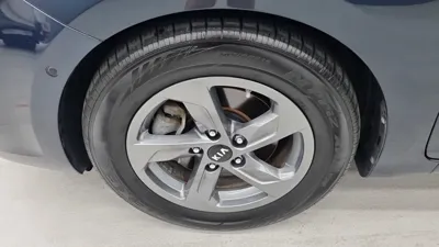 Kia Carens 2017, 158334 км, за 8800000 KRW - фото 5