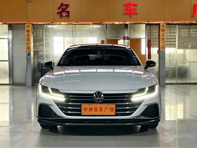 Volkswagen CC 2021, 60000 км, за 99600 CNY