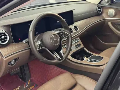 Mercedes-Benz E-Class 2023, 36000 км, за 229800 CNY