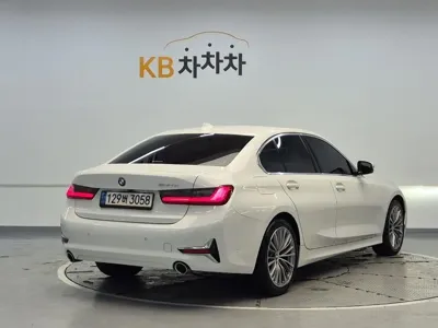 BMW 3-Series 2021, 115714 км, за 24390000 KRW