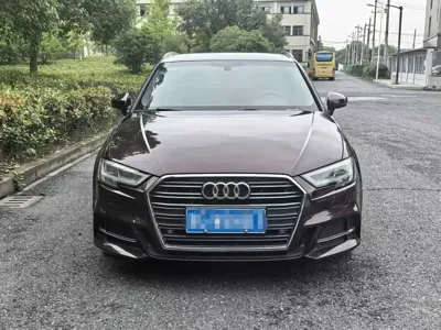 Audi A3 2019, 120000 км, за 52800 CNY