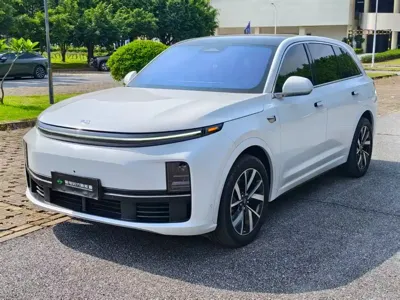 Li Auto Li L7 · 2023 год