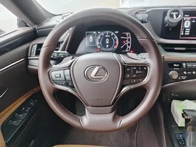 Lexus ES 2021, 187000 км, за 118500 CNY - фото 3