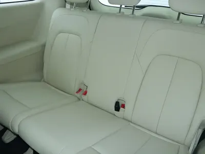 Buick GL8 Hybrid 2025, 28900 км, за 236800 CNY - фото 19