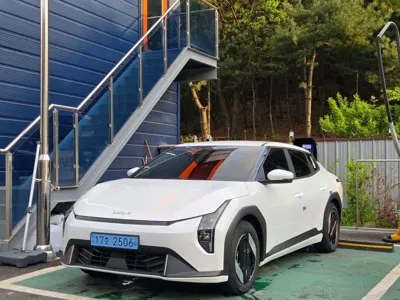 Kia EV4 · 2026 год