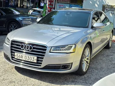Audi A8 · 2016 год