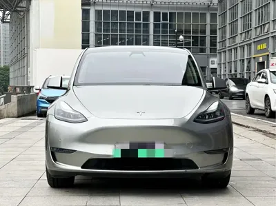 Tesla Model Y 2021, 140000 км, за 119000 CNY
