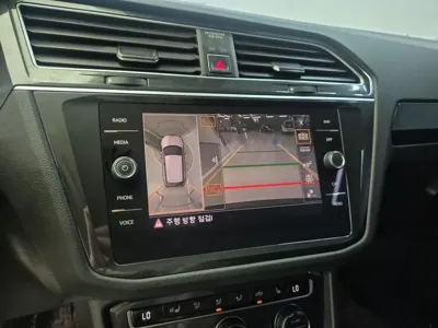 Volkswagen Tiguan 2018, 157713 км, за 20100000 KRW - фото 12