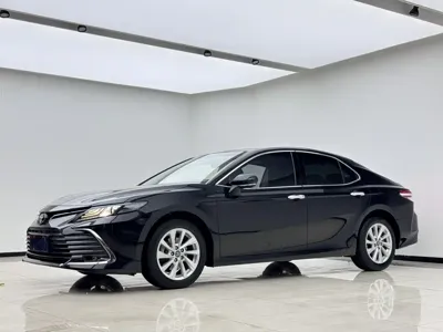 Toyota Camry · 2021 год