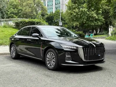 Hongqi Hongqi H5 2023, 11000 км, за 87800 CNY