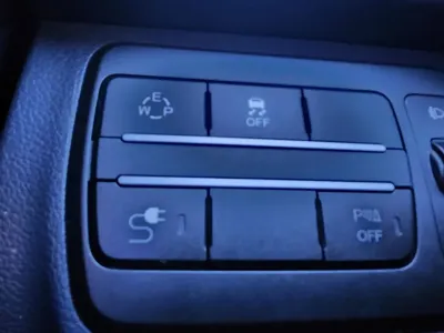 KG_Mobility_Ssangyong TIBOLI 2018, 23909 км, за 13000000 KRW - фото 12