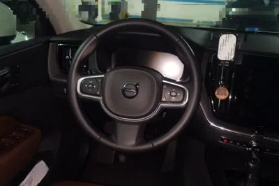 Volvo XC60 2019, 36400 км, за 117487.48 CNY - фото 7