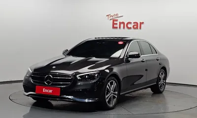 Mercedes-Benz E-Class · 2022 год